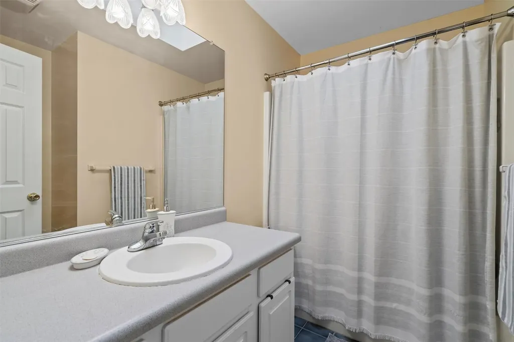 914 Ridgebury Road New Hampton NY 10958
