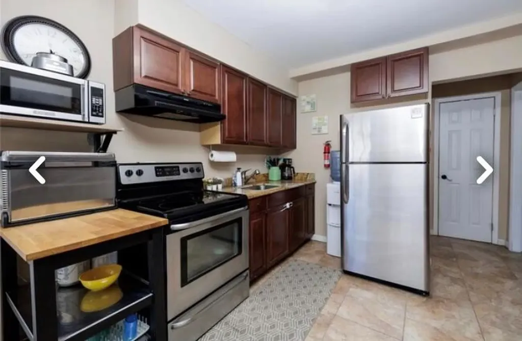 4431 Broadway Island Park NY 11558