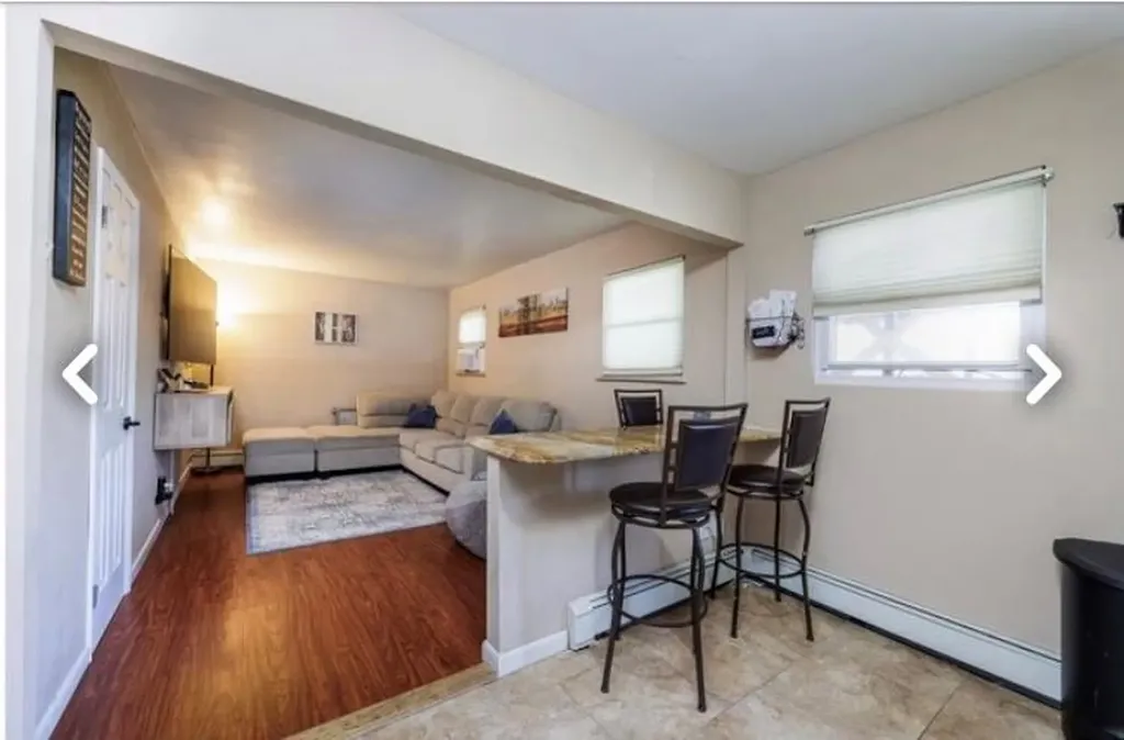 4431 Broadway Island Park NY 11558