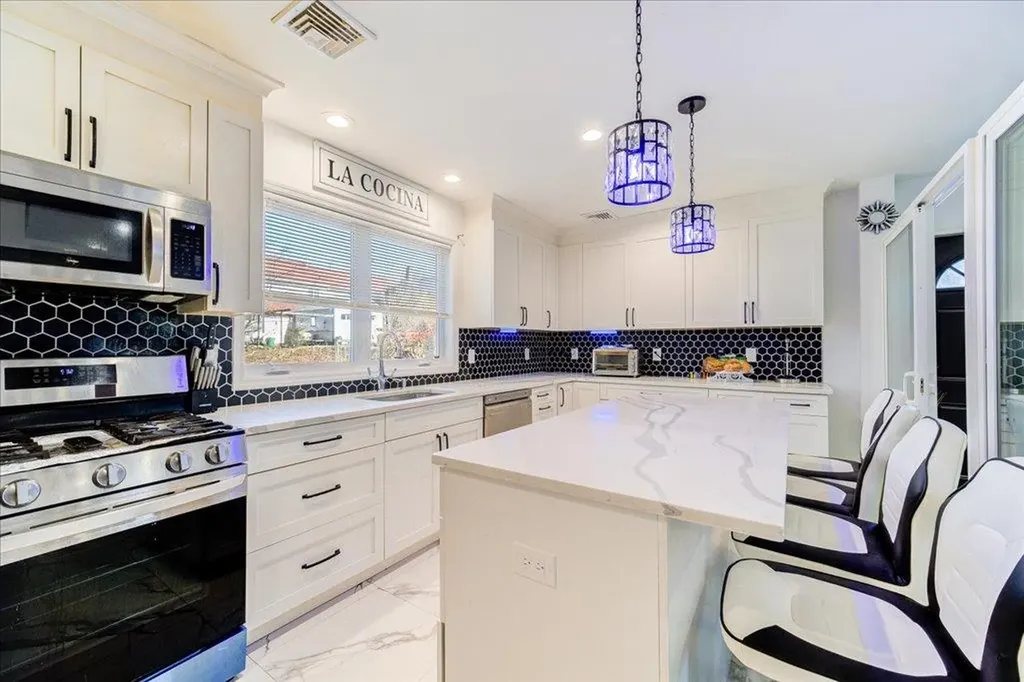 2 Bridge Street Suffern NY 10901