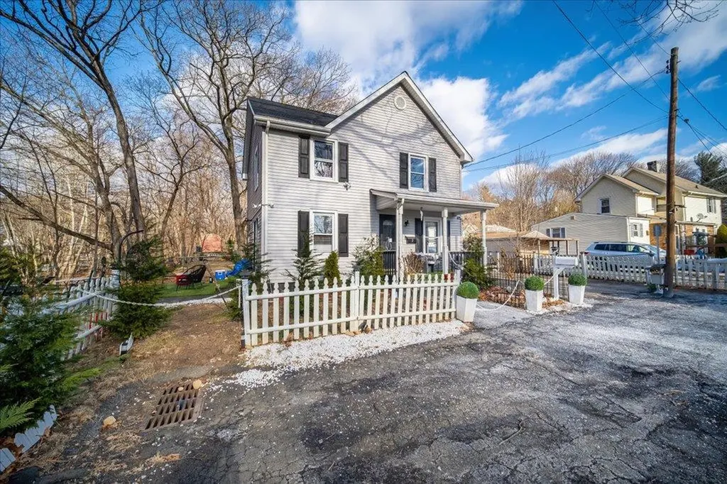 2 Bridge Street Suffern NY 10901