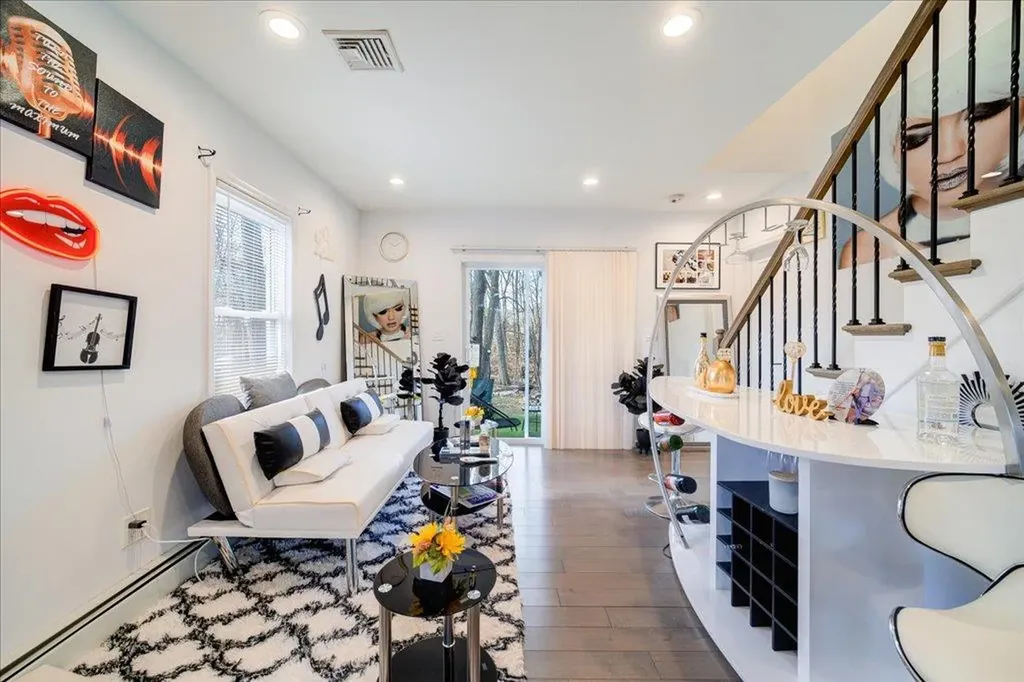 2 Bridge Street Suffern NY 10901