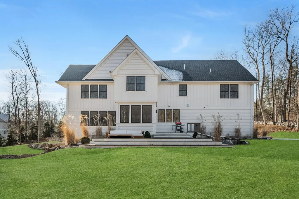 4 Boulder Pond Drive Somers NY 10589