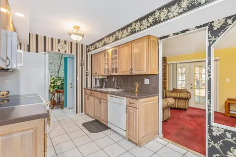 65 Woodview Lane Centereach NY 11720