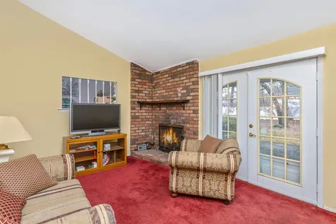 65 Woodview Lane Centereach NY 11720