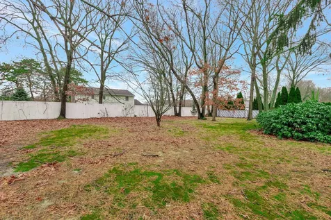 65 Woodview Lane Centereach NY 11720