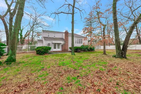 65 Woodview Lane Centereach NY 11720