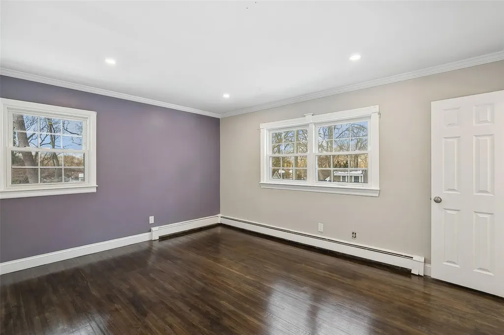 15 Kemswick Drive Stony Brook NY 11790