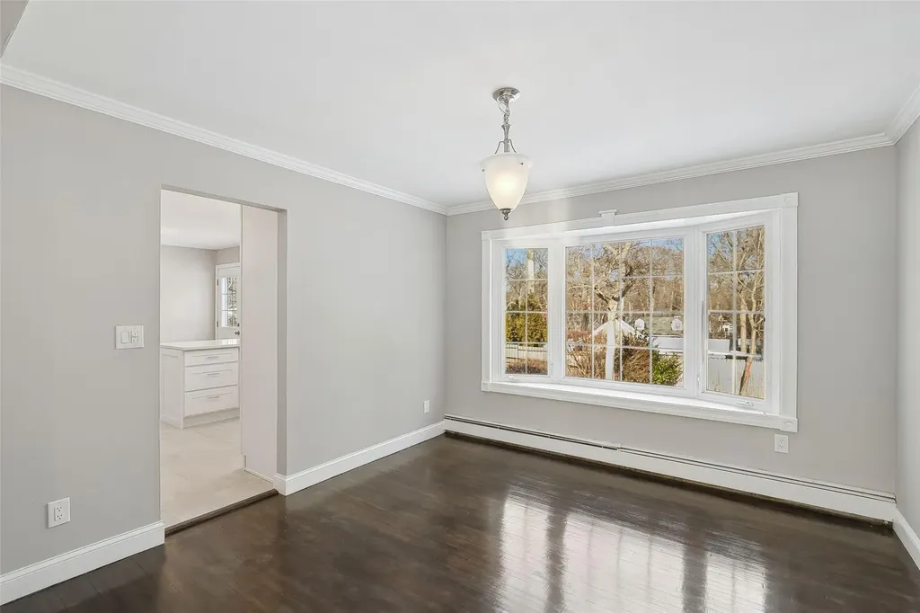 15 Kemswick Drive Stony Brook NY 11790