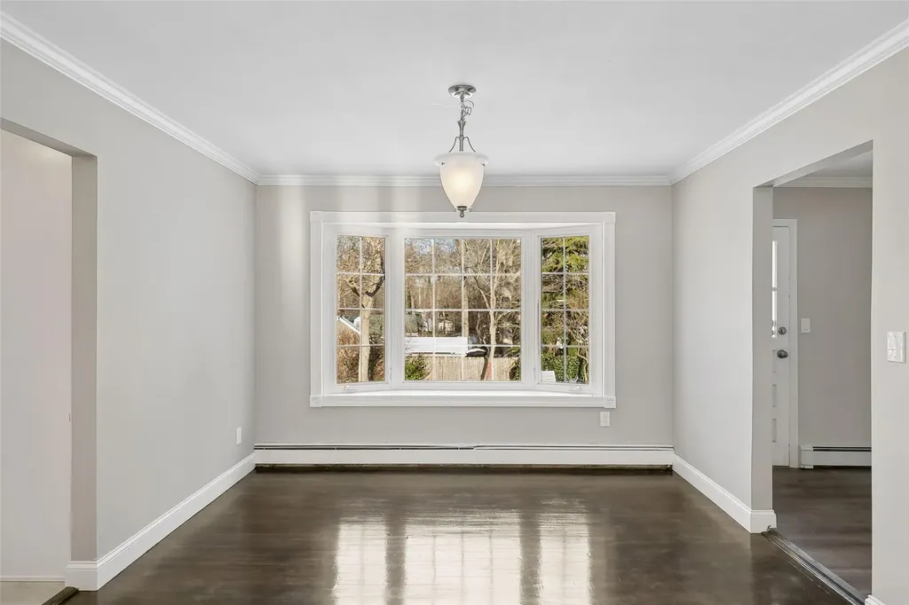 15 Kemswick Drive Stony Brook NY 11790