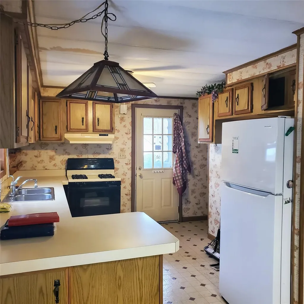 61 Kens Way Hyde Park NY 12538