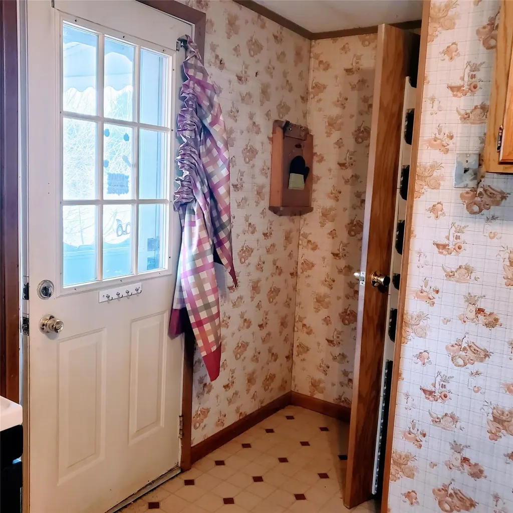 61 Kens Way Hyde Park NY 12538