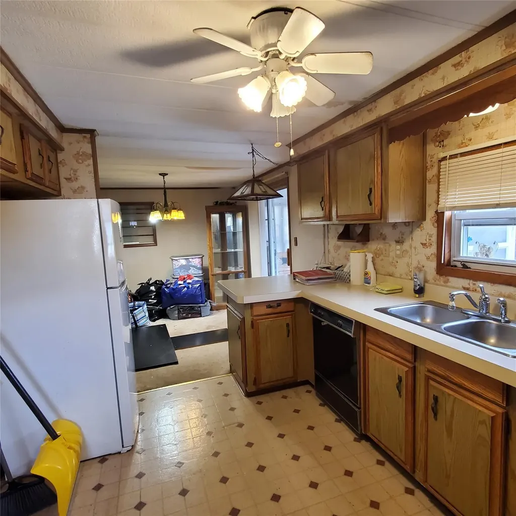 61 Kens Way Hyde Park NY 12538
