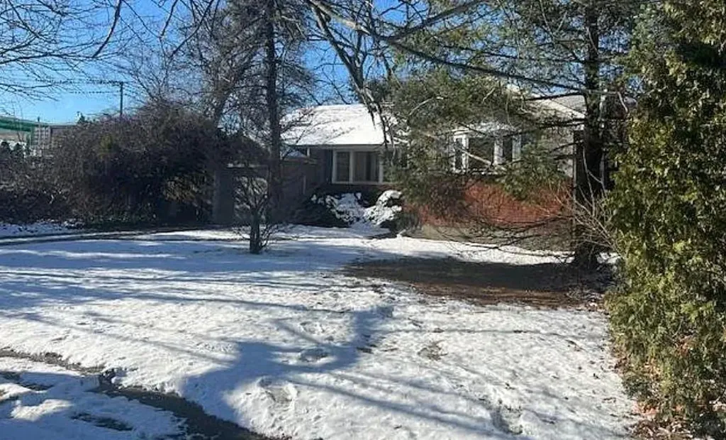 3 Loring Road Levittown NY 11756