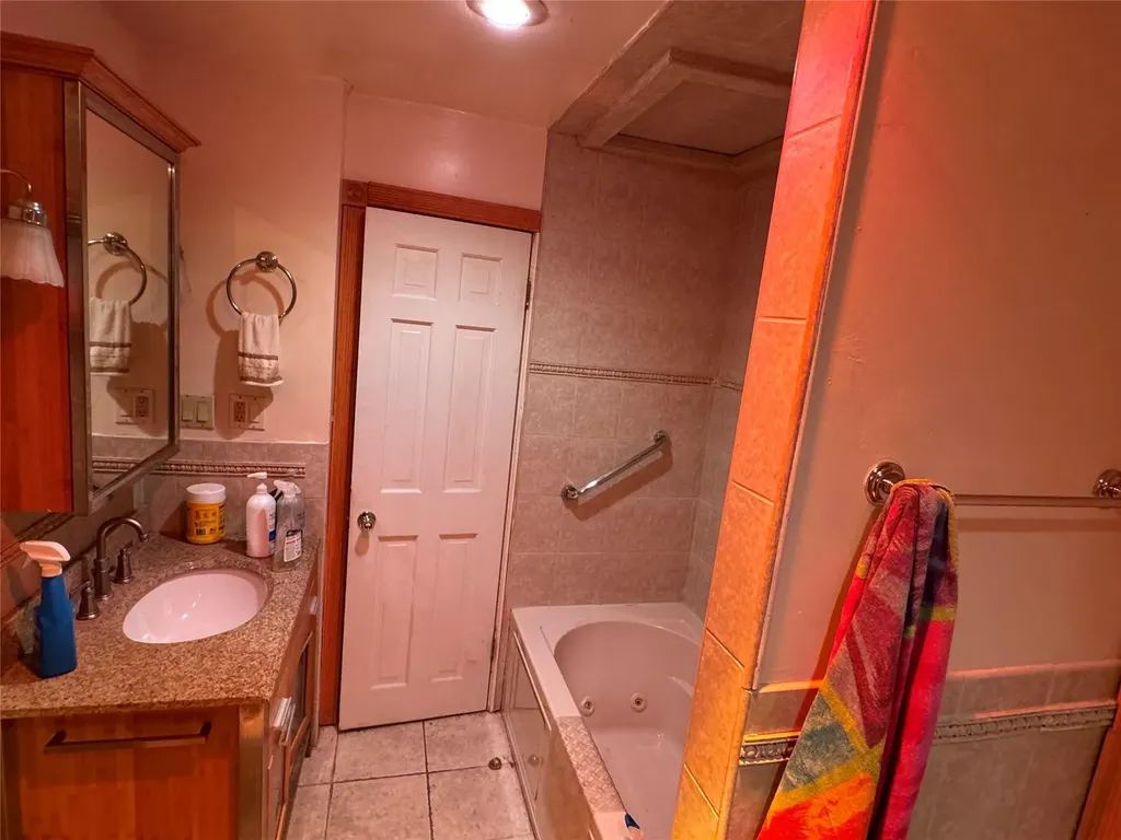 1394 Forest Avenue North Baldwin NY 11510