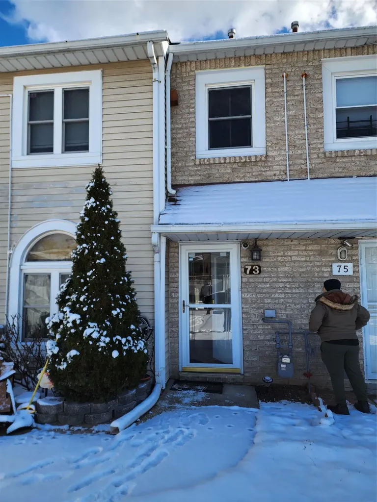 73 Amity Place Staten Island NY 10303