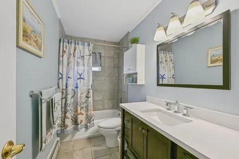 31 Duncan Avenue Ronkonkoma NY 11779