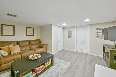 31 Duncan Avenue Ronkonkoma NY 11779