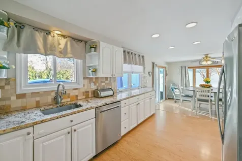 31 Duncan Avenue Ronkonkoma NY 11779