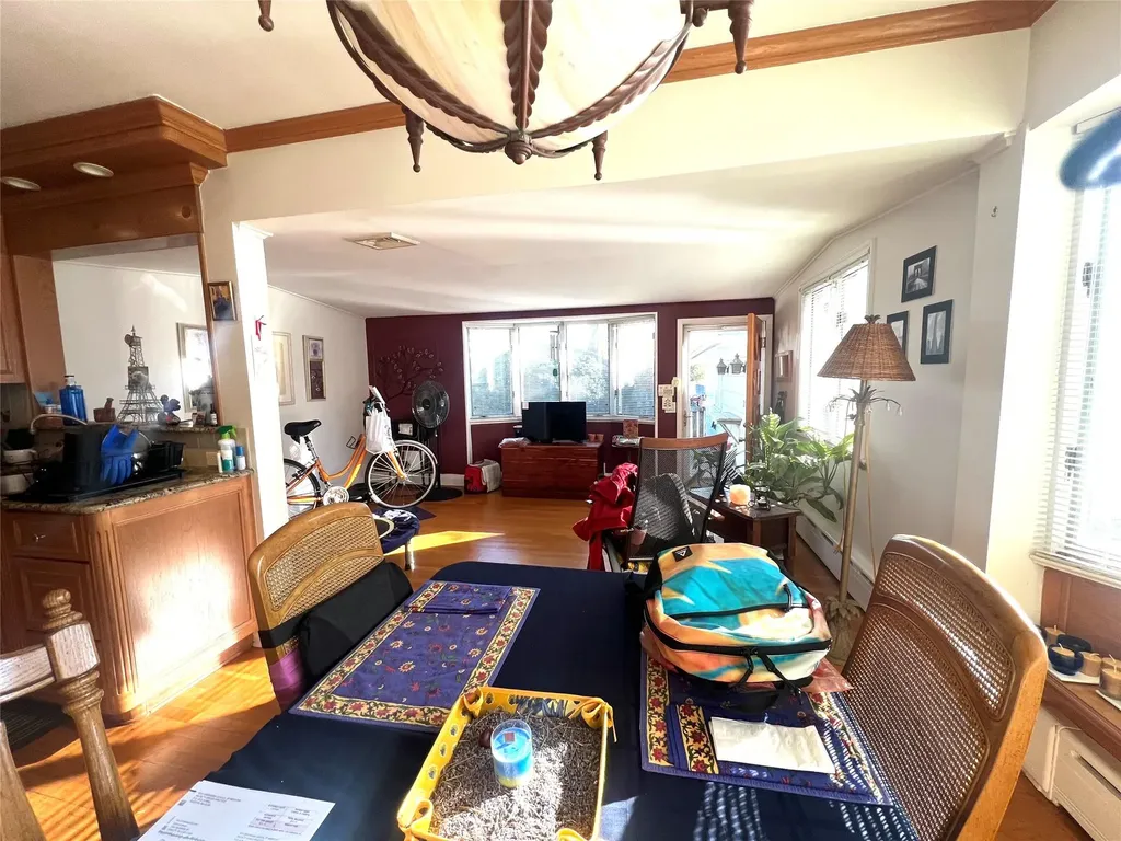 1691 Fenimore Road Hewlett NY 11557