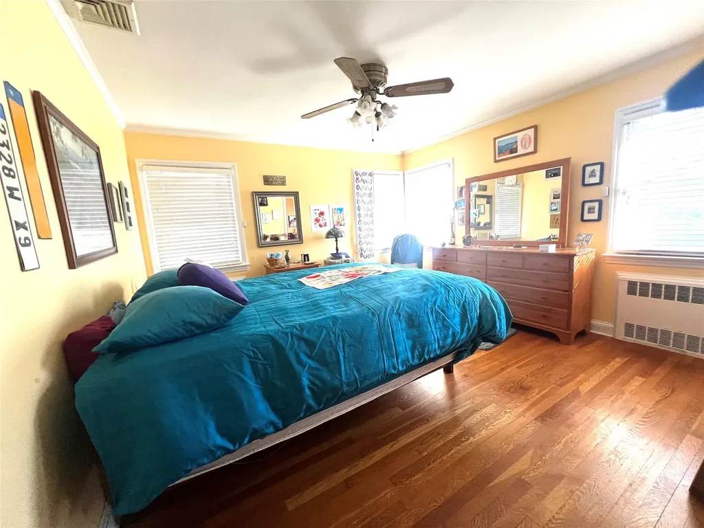 1691 Fenimore Road Hewlett NY 11557