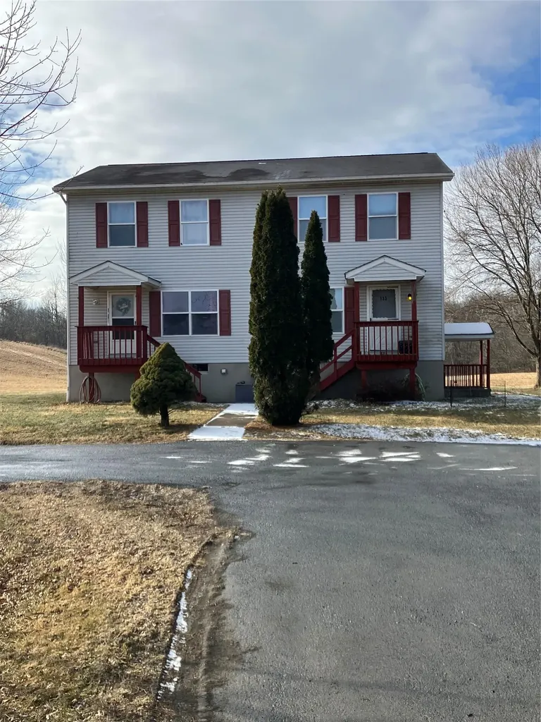 131 Ridgebury Road New Hampton NY 10958