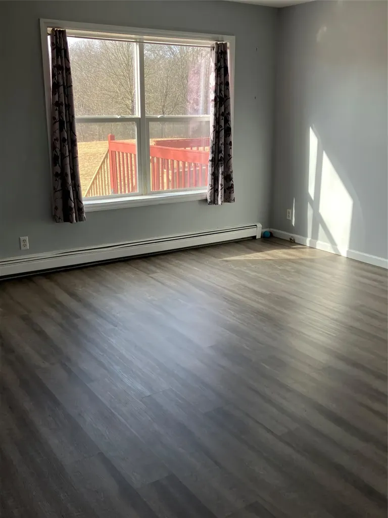 131 Ridgebury Road New Hampton NY 10958