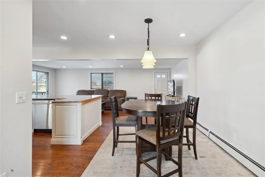 135 Headline Road Deer Park NY 11729