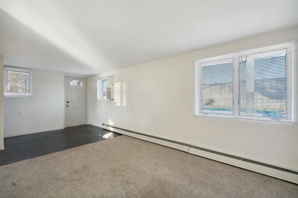 135 Headline Road Deer Park NY 11729