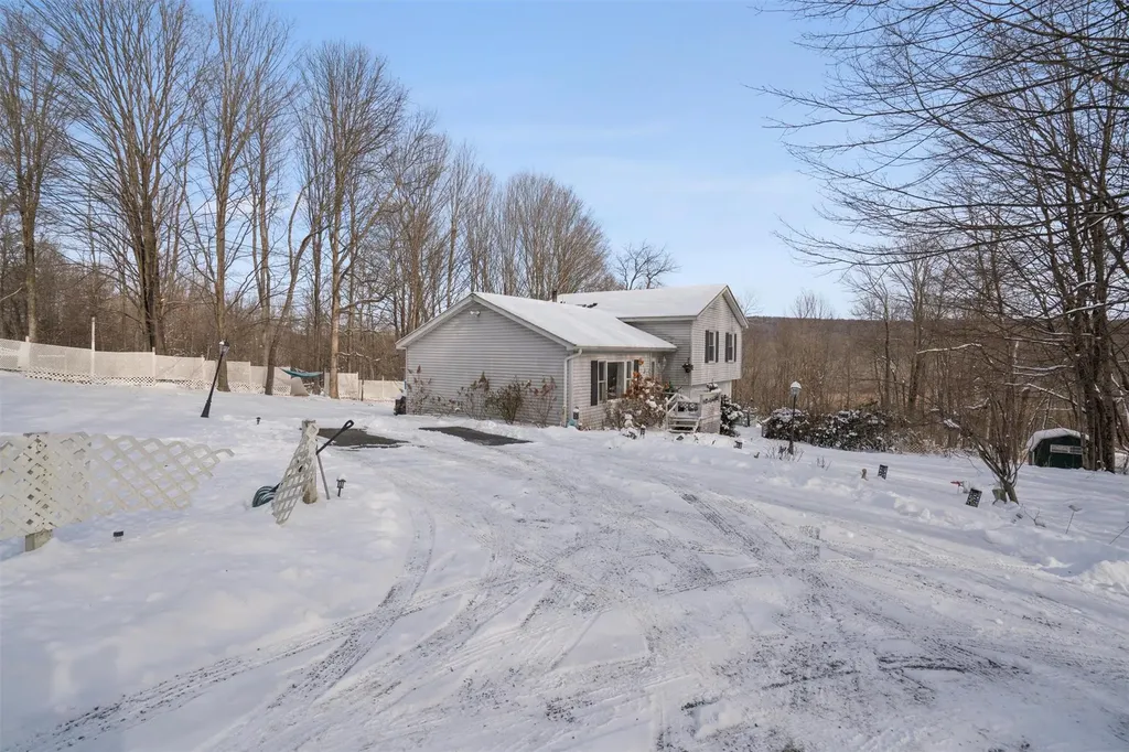 45 Cotter Road Highland NY 12528