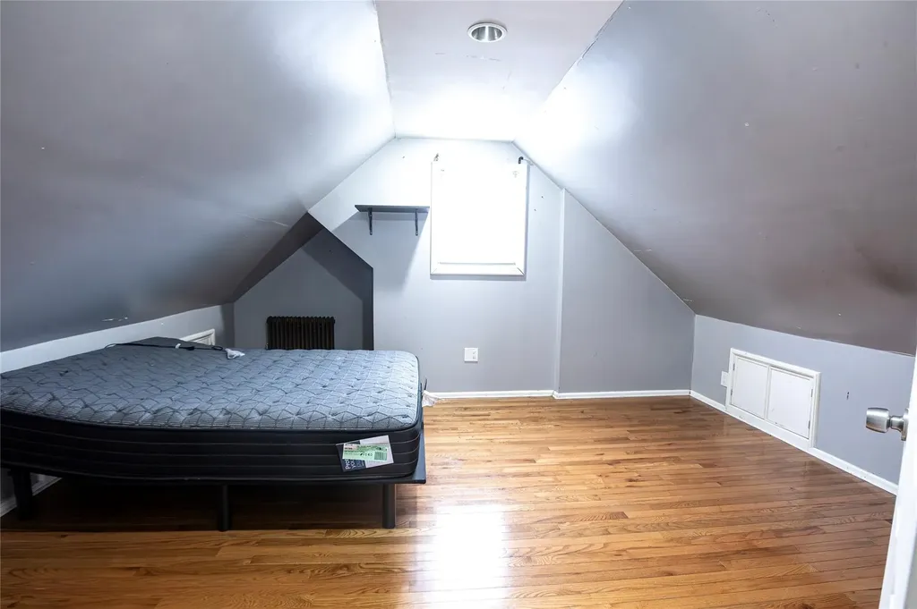198 Belmont Boulevard Elmont NY 11003