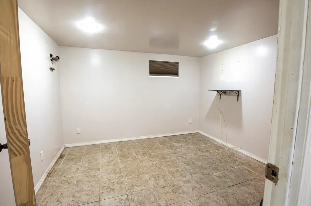 198 Belmont Boulevard Elmont NY 11003