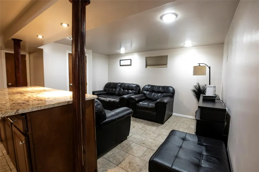 198 Belmont Boulevard Elmont NY 11003