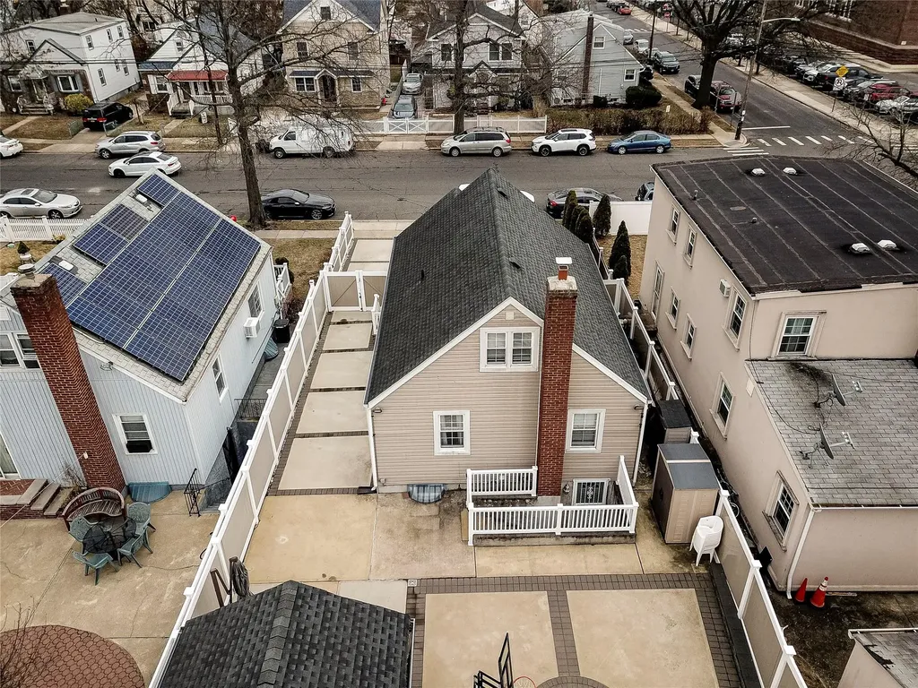 198 Belmont Boulevard Elmont NY 11003