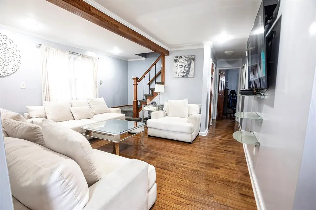 198 Belmont Boulevard Elmont NY 11003