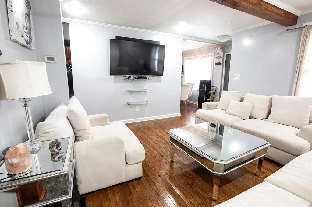 198 Belmont Boulevard Elmont NY 11003