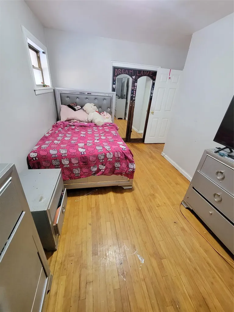 3005 Edson Avenue Bronx NY 10469