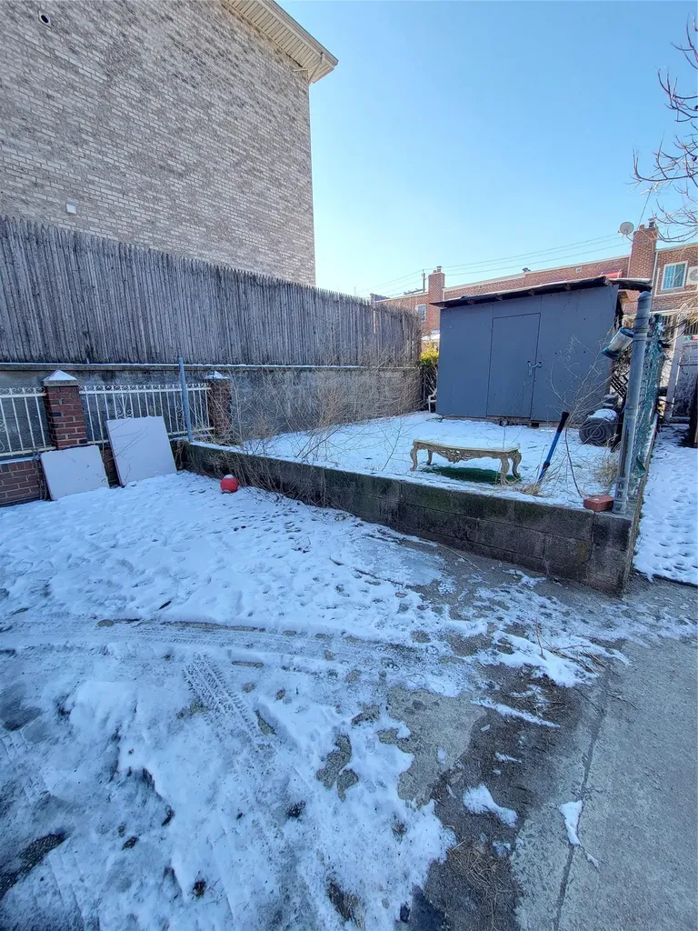 3005 Edson Avenue Bronx NY 10469