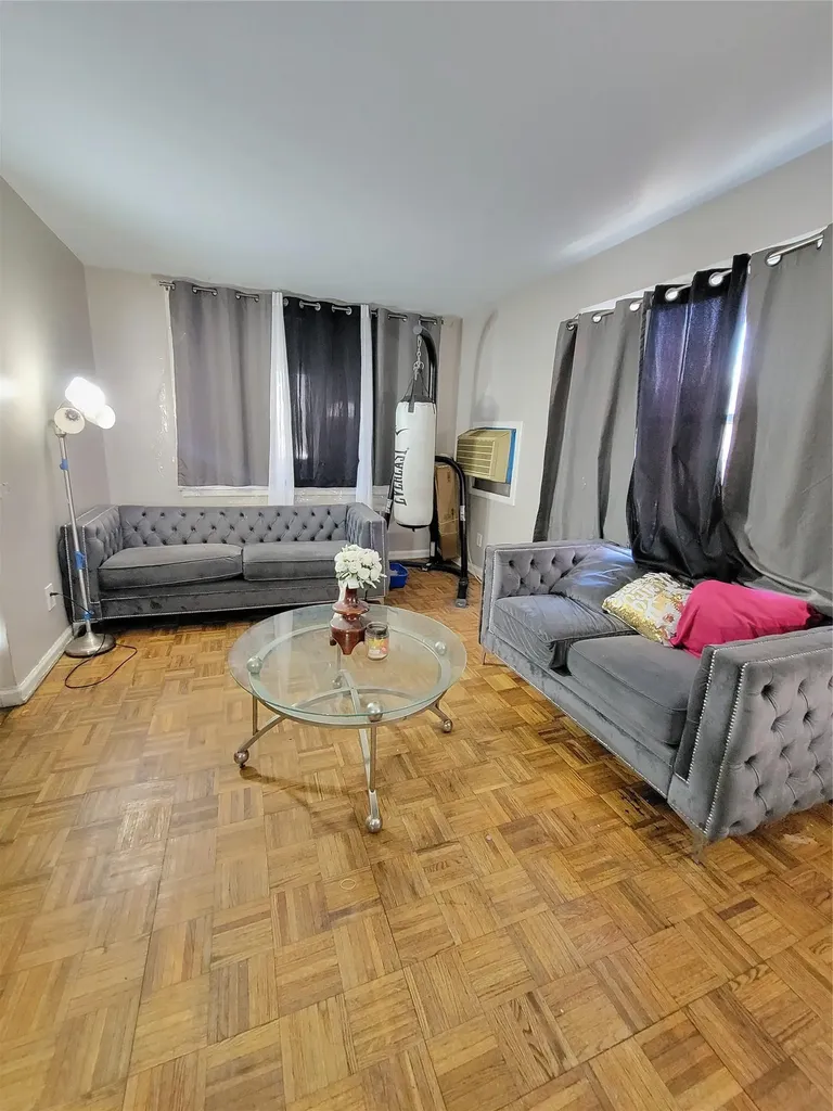 3005 Edson Avenue Bronx NY 10469