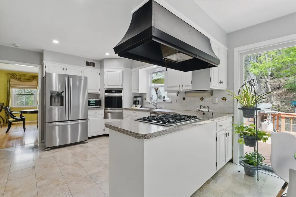 33 Mulligan Lane Irvington NY 10533