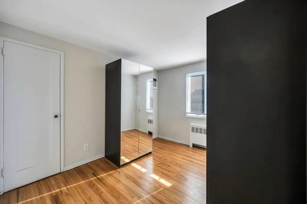 71 Alexander Avenue Hicksville NY 11801