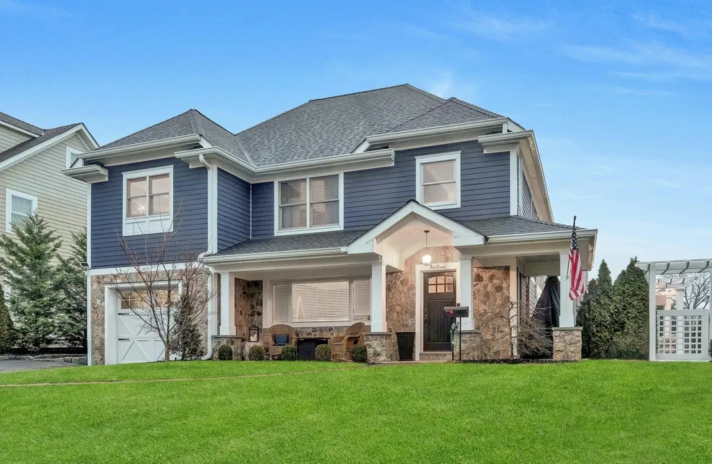 13 Joyce Road Eastchester NY 10709