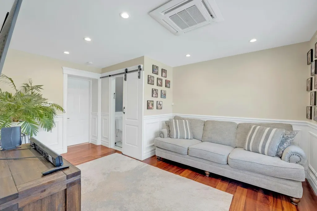 13 Joyce Road Eastchester NY 10709