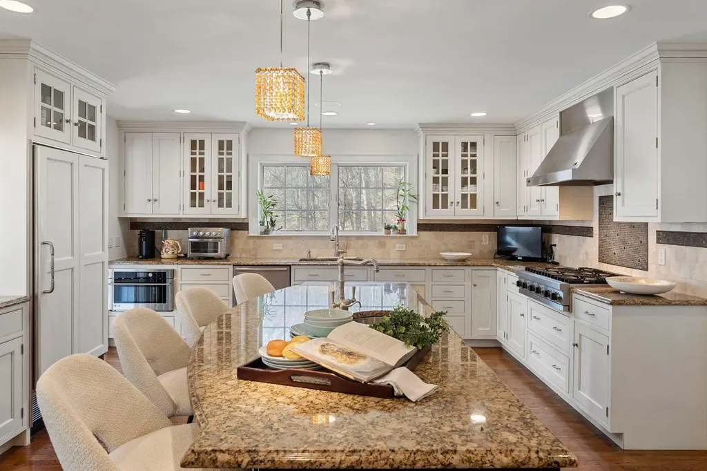 25 Cardinal Place Mount Kisco NY 10549