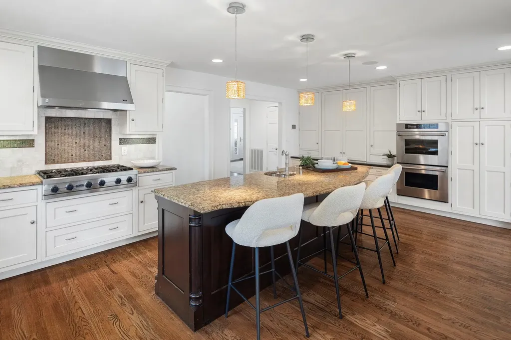 25 Cardinal Place Mount Kisco NY 10549