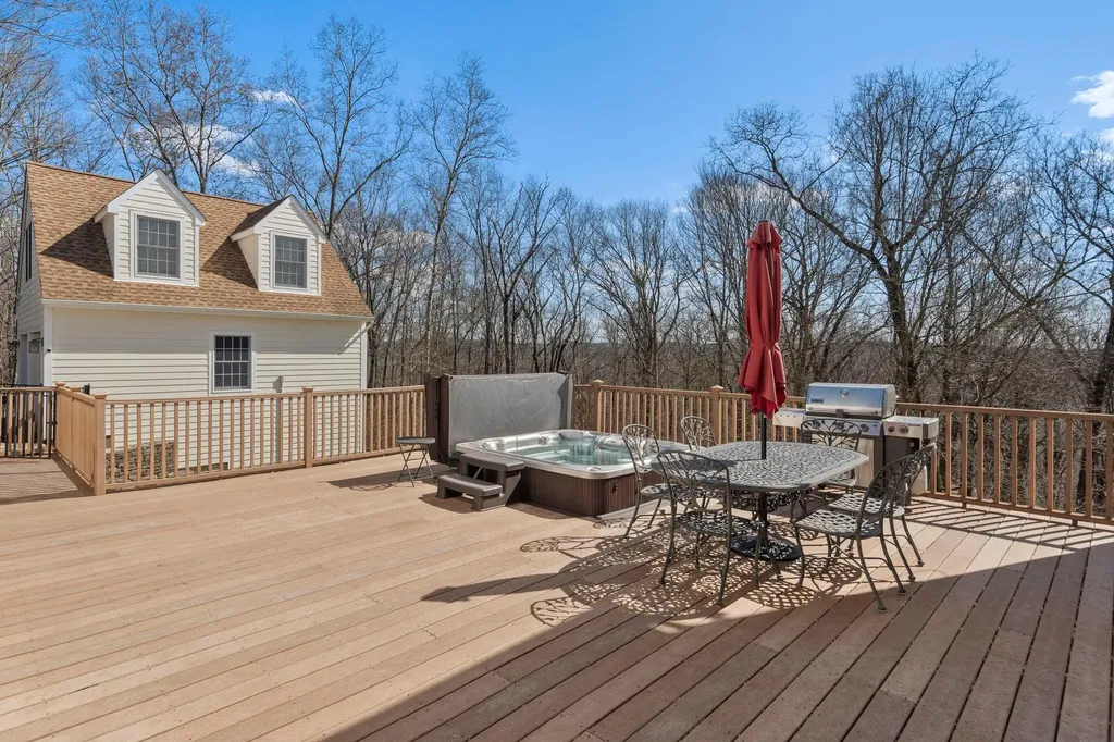25 Cardinal Place Mount Kisco NY 10549