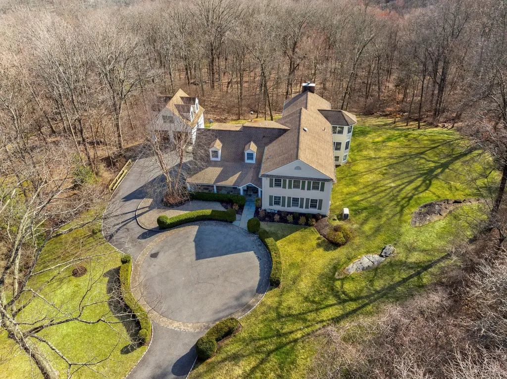 25 Cardinal Place Mount Kisco NY 10549