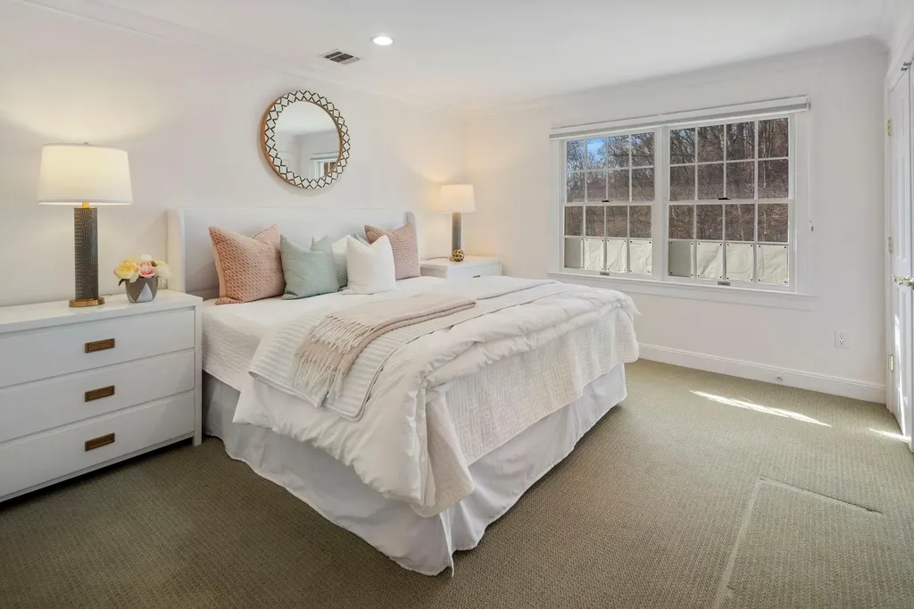 25 Cardinal Place Mount Kisco NY 10549