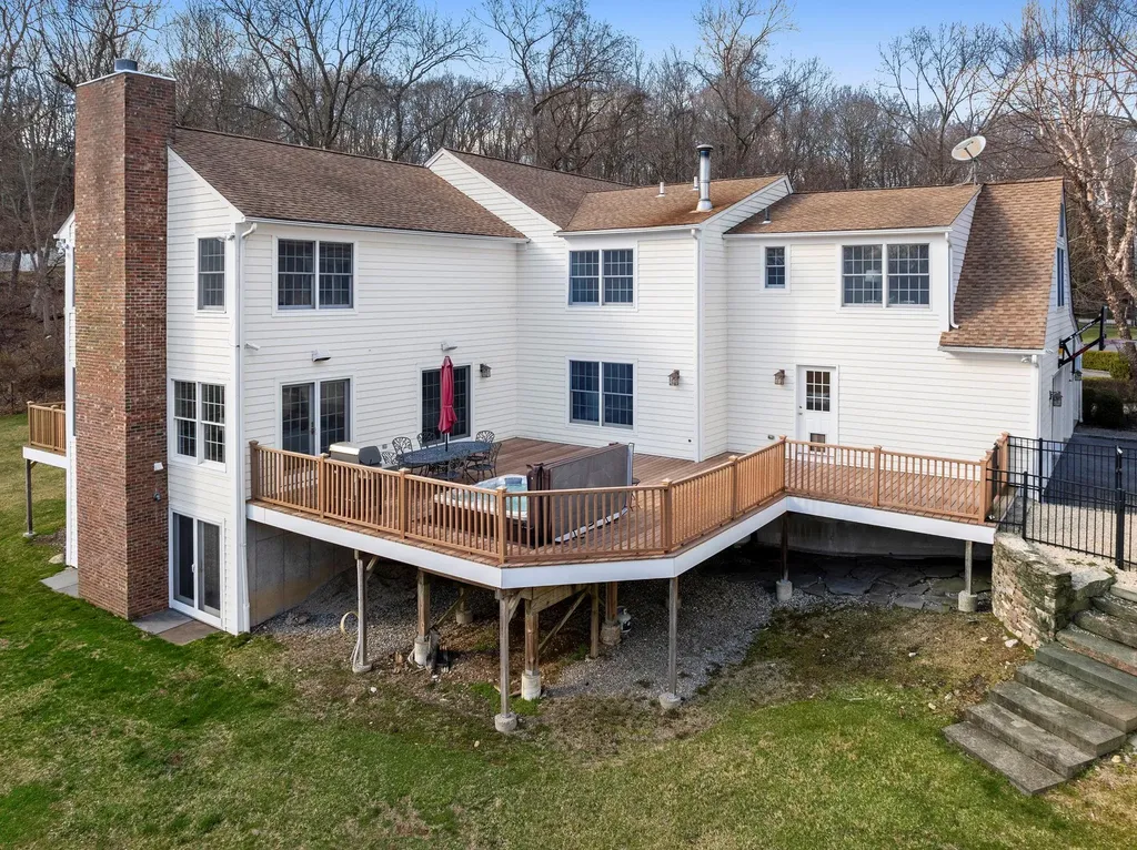 25 Cardinal Place Mount Kisco NY 10549