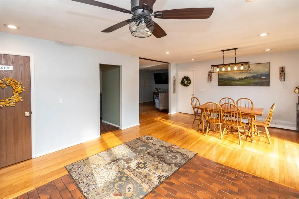 4 Emperor Lane Montgomery NY 12549